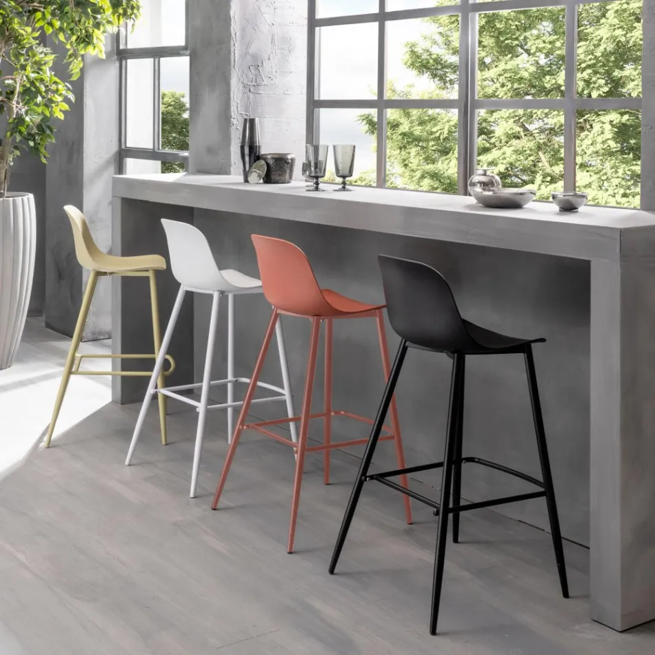 2 skamler lavet af polypropylen og metalstruktur med fodstøtte - engel Viadurini