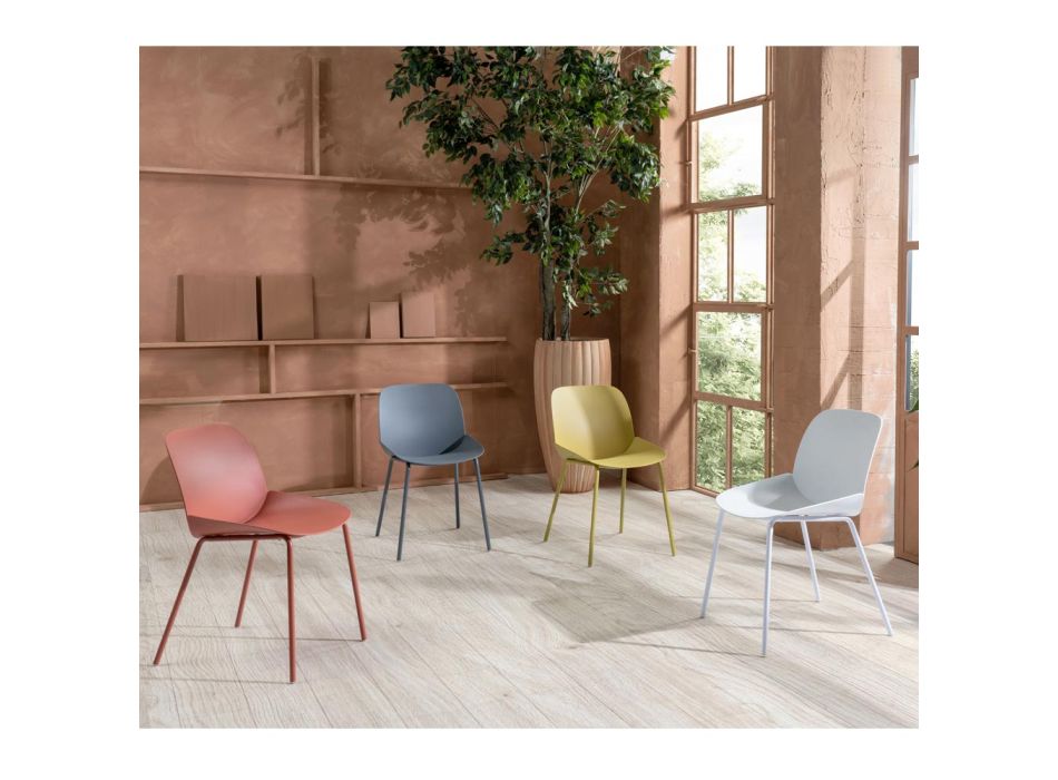 4 udendørs og indendørs stole lavet af polypropylen og metal - blodig Viadurini