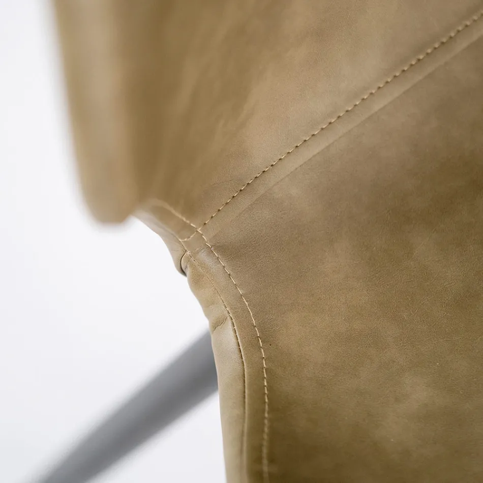 4 stuestole i blødt touch af forskellige farver og metalben - Spritz Viadurini