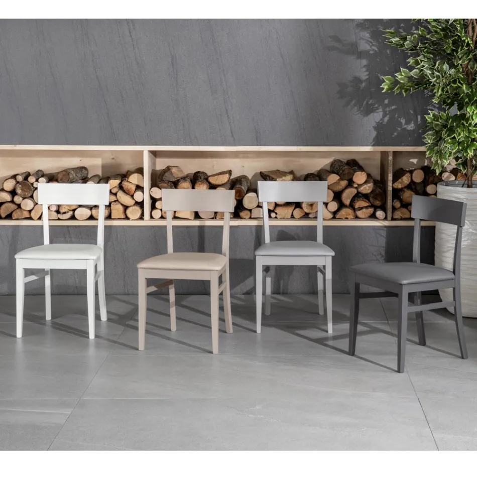 4 stole lavet med imiteret læder sæde, struktur og ben i lakeret træ - Taikiri Viadurini