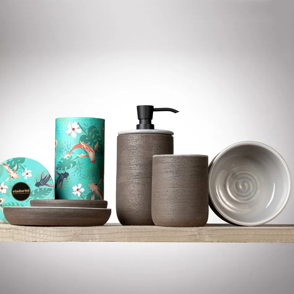 Badeværelsestilbehør lavet i gråt ler lavet i Italien - Antonella Viadurini