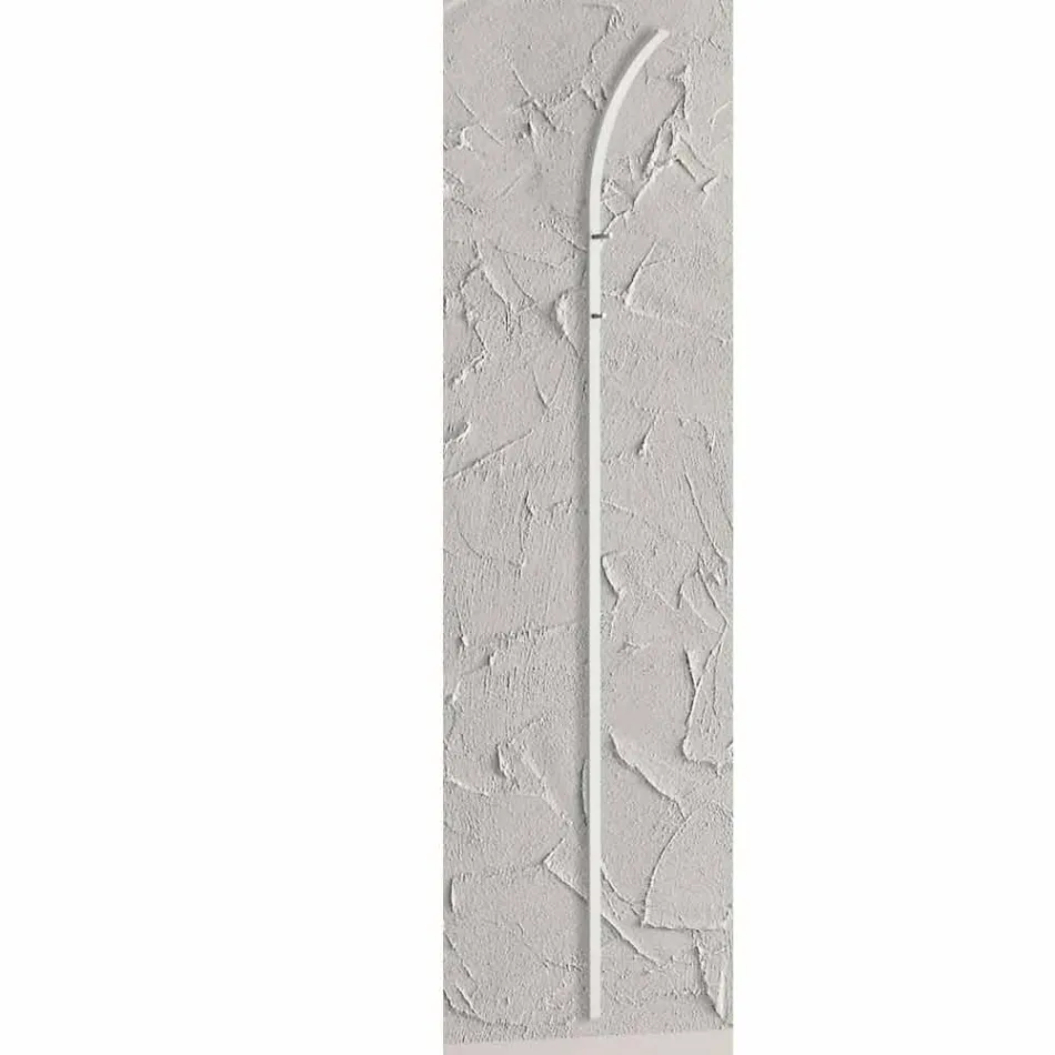 Metalvæggebøjle med 2 kroge og LED-lys Fremstillet i Italien - Osmio Viadurini