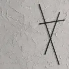 Vægbeklædningsstativ i malet metal med 5 pinde fremstillet i Italien - Olmium Viadurini