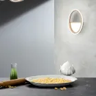 LED væglampe med hvid eller guld metalstruktur - Raissa Viadurini