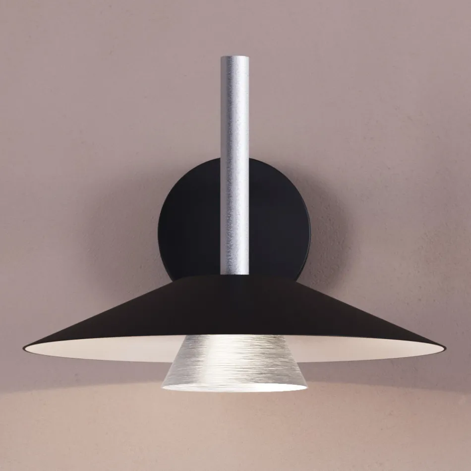 Metalvæglamper i forskellige finish fremstillet i Italien - Mira Viadurini