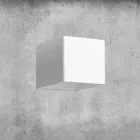 Væglampe i messing og gips fremstillet i Italien - Cubetto Aldo Bernardi Viadurini