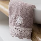 Ansigts- og gæstehåndklæder og badehåndklæde i Cotton Terry og Armonia Blonder - Frollo Viadurini