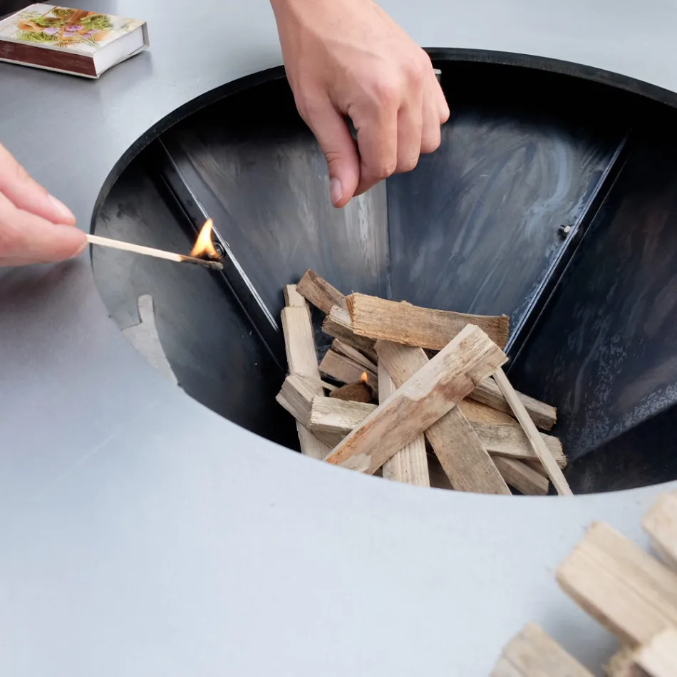 Med kogeplade og træholderrum - Giorgione Viadurini