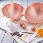 Halvkugleformet Bastardella i håndtinnet kobber med ring 26 cm - Giampiero Viadurini