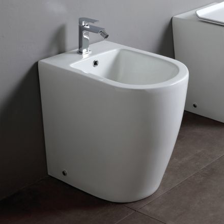 Gulvmonteret bidet med enkelt hul og kantløs teknologi i hvid keramik - Oleandro  Viadurini