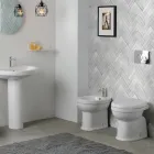 Gulvmonteret bidet med ét hul i hvid keramik med et elegant moderne design - Silica Viadurini