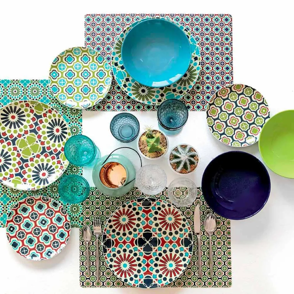 Vin eller vandbæger i farvet eller gennemsigtigt glas med dekorationer, 12 stykker - Rocca Viadurini