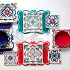 Vin eller vandbæger i farvet eller gennemsigtigt glas med dekorationer, 12 stykker - Rocca Viadurini