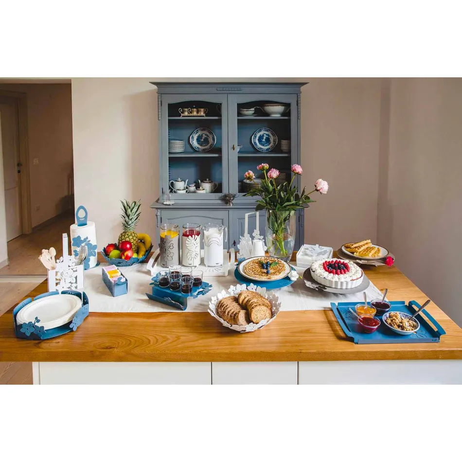 Midtstykke med blomster i mudjern, hvid eller blå - Marken Viadurini