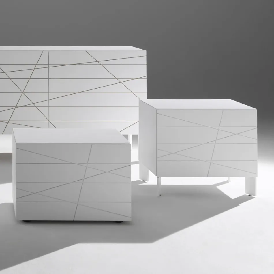 Natbord med 1 skuffe i malet træspånplade - Leone Viadurini