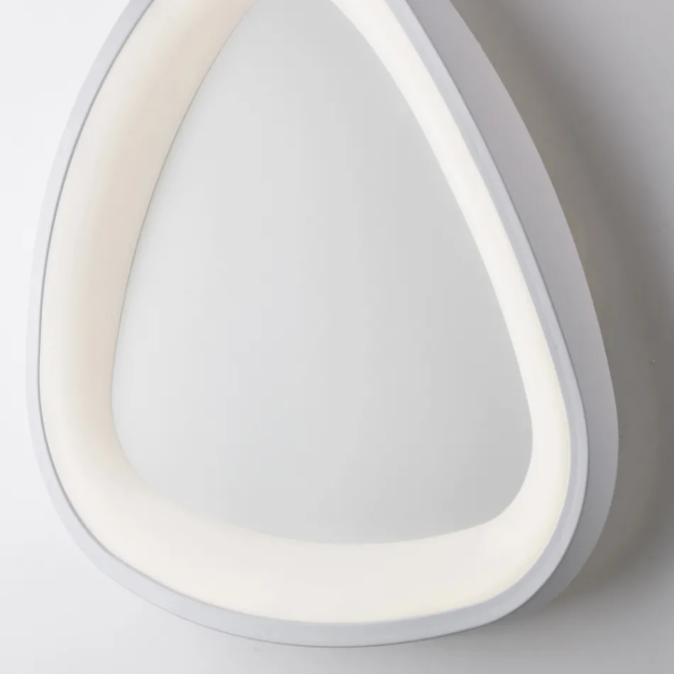 Voyager, en sofistikeret italienskproduceret lampe i glas og metal. Viadurini