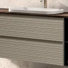 Badeværelseskomposition med 4 skuffer, vask, spejl og åbne hylder - Elios Viadurini