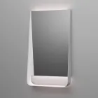 Badeværelseskomposition med lyserøde skuffer, vask og spejl - Elios Viadurini