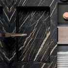 Badeværelseskomposition med Noir Desir Gres-vask - Orione Viadurini