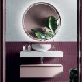 Badeværelsessammensætning med harpikshåndvask og spejl lavet i Italien - Palom