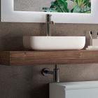 Badeværelsessammensætning med spejl og keramisk håndvask Lavet i Italien - Palom Viadurini