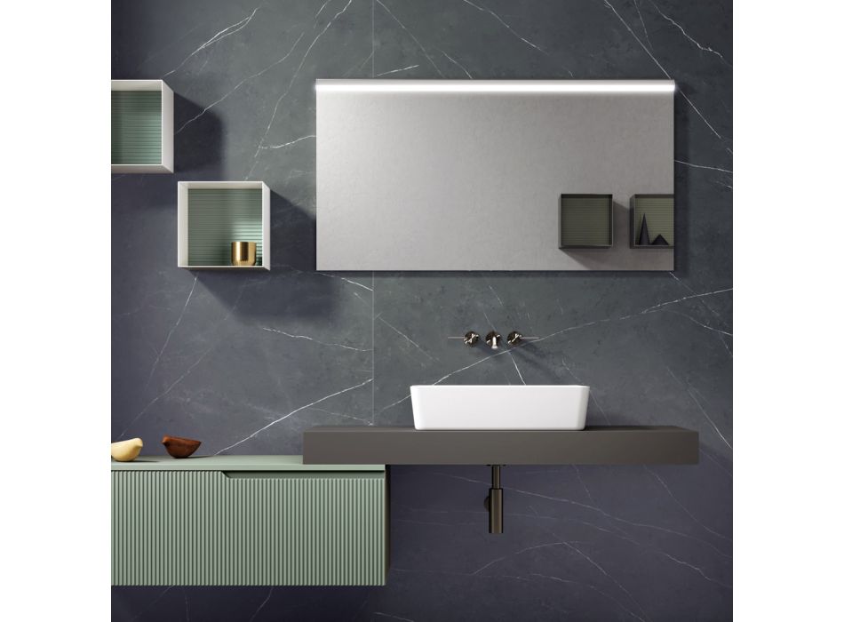 Badeværelsessammensætning med spejl og metalvægenheder lavet i Italien - Efesto Viadurini