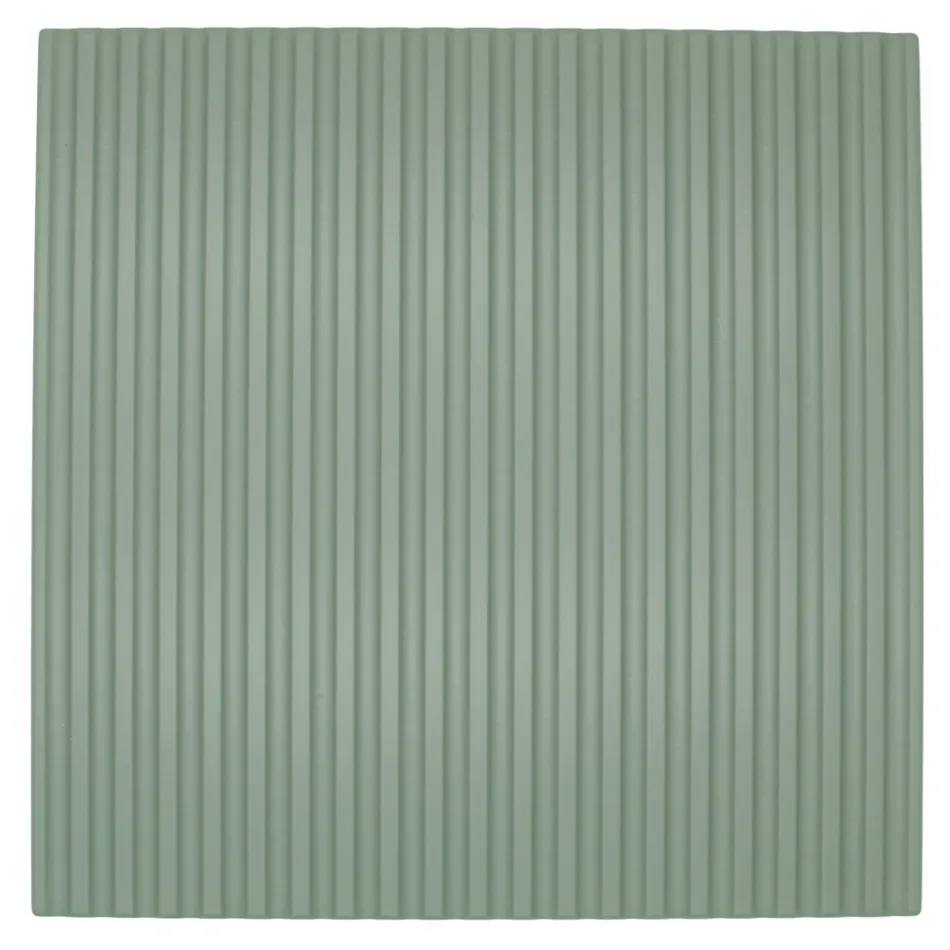 Badeværelsessammensætning med spejl og metalvægenheder lavet i Italien - Efesto Viadurini