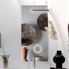 Badeværelsessammensætning med spejl, harpikshåndvask og bund lavet i Italien - Palom Viadurini