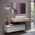 Badeværelsessammensætning med formet spejl og håndvask Lavet i Italien - Palom