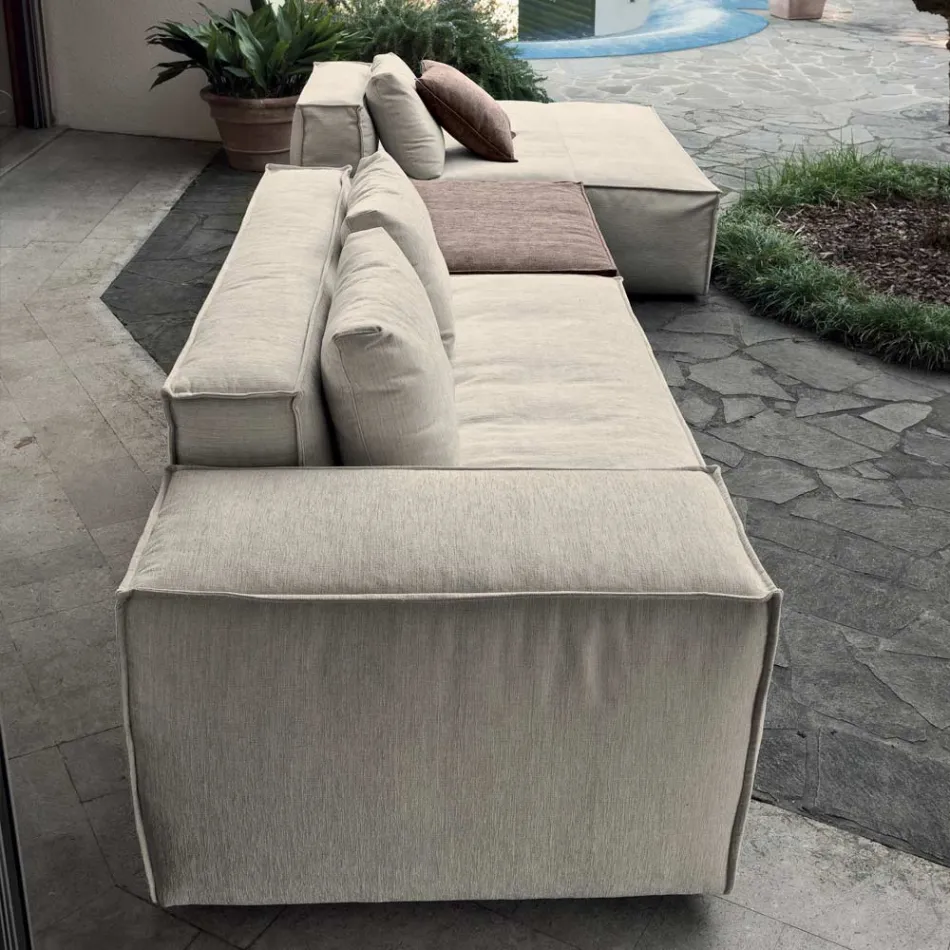 Sammensætning af 1 puf med ryglæn, 1 puf og 1 halvø - bizart Viadurini