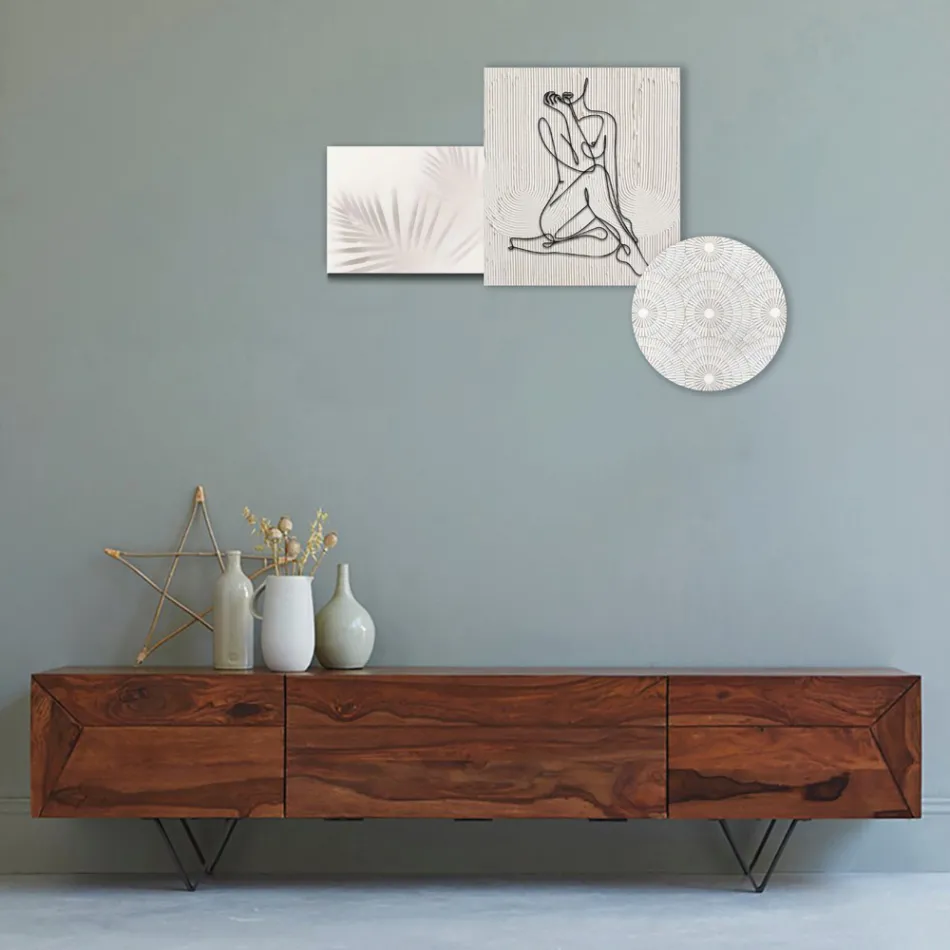 Sammensætning af 3 paneler med stilisering af en kvinde lavet i Italien - Kaori Viadurini