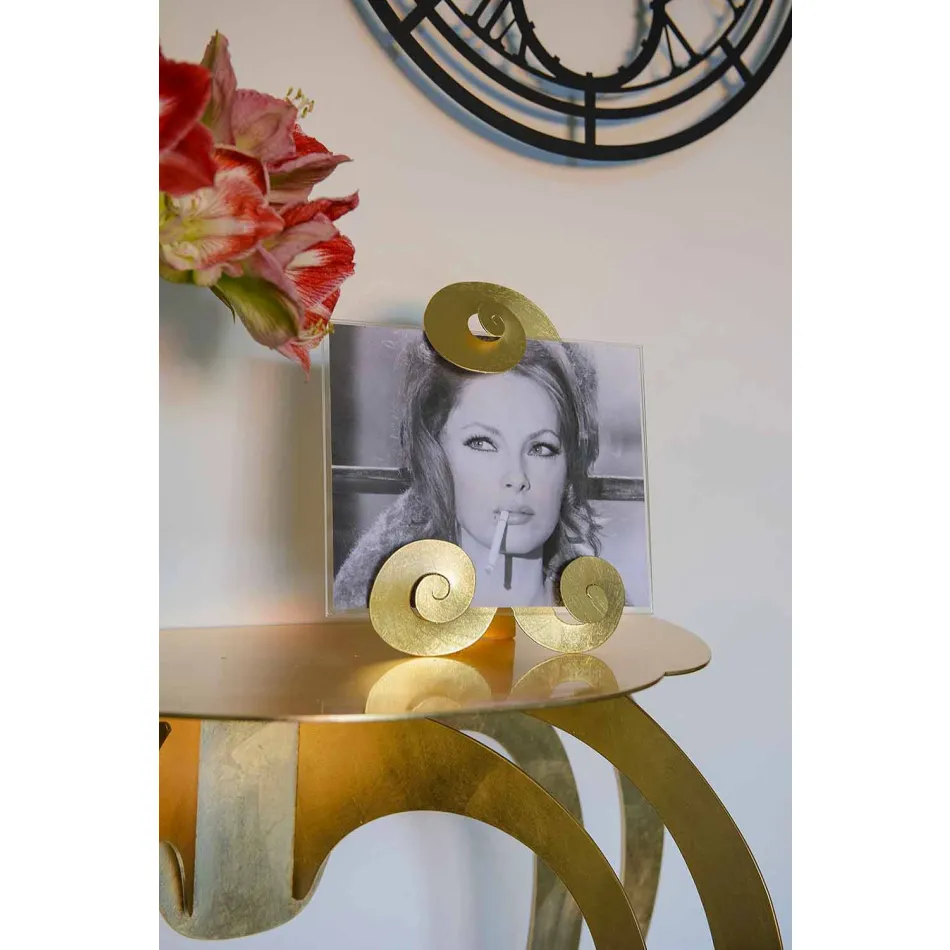 Moderne design farvet jernkonsol fremstillet i Italien - Barbata Viadurini