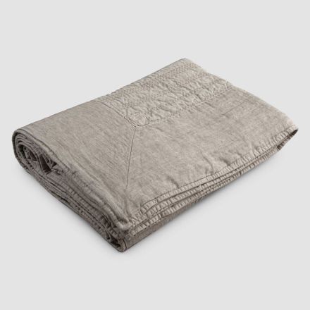 Elegant dobbelt sengetæppe i linned med kuglebroderi og ramme - Asolar Viadurini