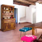 Skænk i klassisk stil med massivt akacietræsstruktur - Umami Viadurini