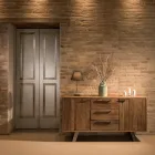 Skænk med 2 låger og 3 skuffer i genbrugt tropisk træ - rutsjebane Viadurini