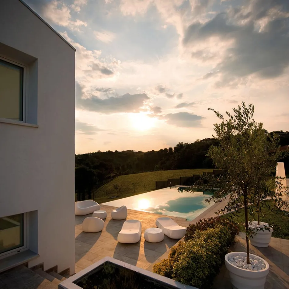 Moderne udendørs sofa i polyethylen af Made in Italy Design - Ervin Viadurini