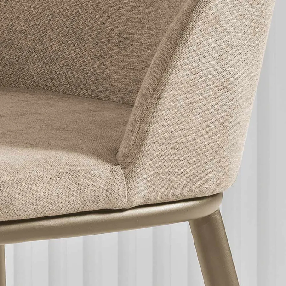 To polstrede stole med metalstel og et afbalanceret design - Silke Viadurini