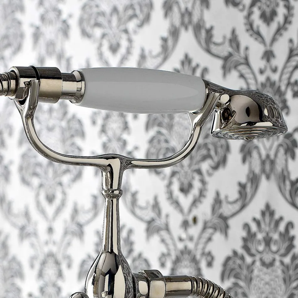 Klassisk badekarsrandgruppe med messinghåndbruser Fremstillet i Italien - Ercolina Viadurini