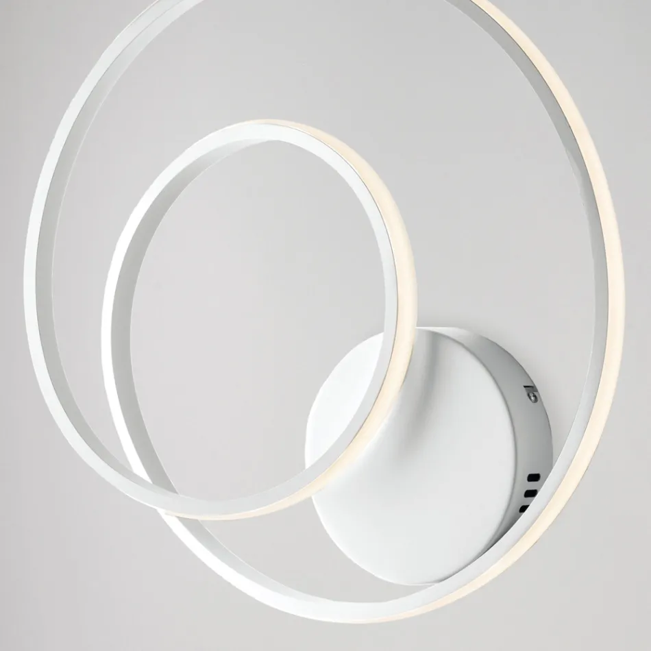 Italiensk fremstillet glas- og metalbelysning skaber elegante atmosfærer – Hubble Viadurini