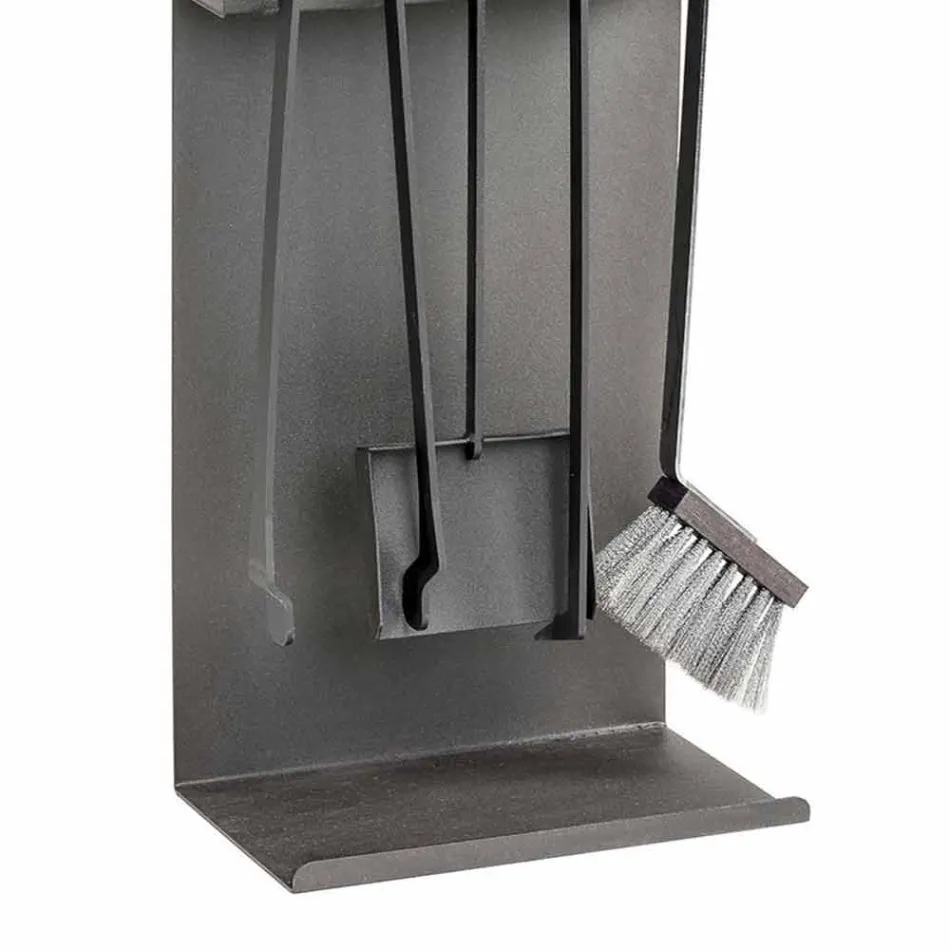 Sæt med 4 sorte stålværktøjer til pejsen fremstillet i Italien - Rachel Viadurini