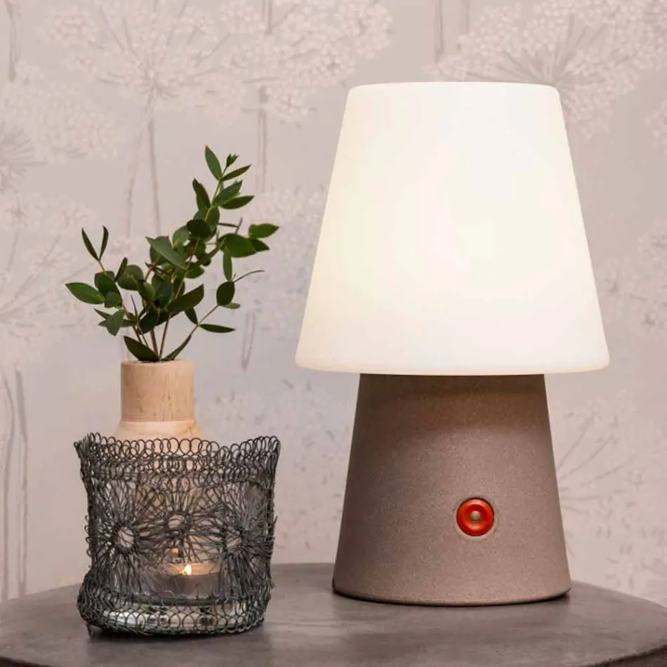 Genopladelig LED-lampe i farvet plast til indendørs eller udendørs - Fungostar Viadurini