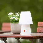 Genopladelig LED-lampe i farvet plast til indendørs eller udendørs - Fungostar Viadurini