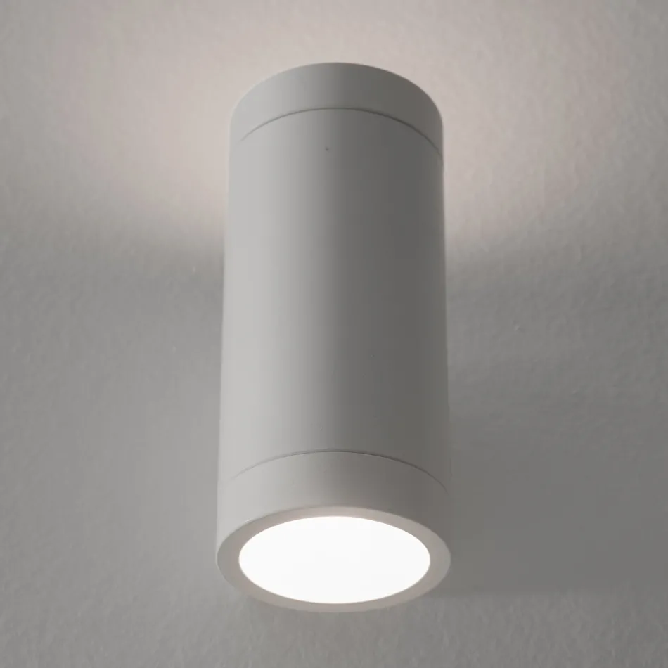 Design udendørs væglampe i hvid eller sort aluminium - Leopida Viadurini