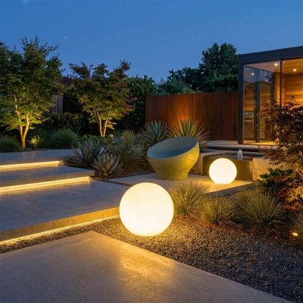 Alabasterfarvet polyethylen kuglelampe fremstillet i Italien - Calipso Viadurini