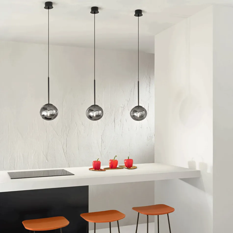 Pendellampe i malet metal og blæst glas - Ailanto Viadurini