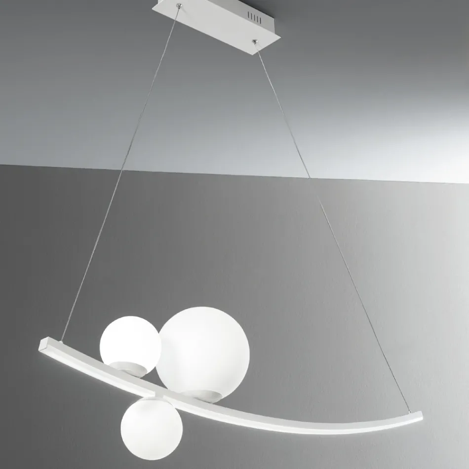 Ophængslampe i malet metal og blæst glas - Agerhøne Viadurini