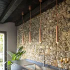 Moderne rørformet ophængslampe med fleksibelt kabel - Tubò Aldo Bernardi Viadurini