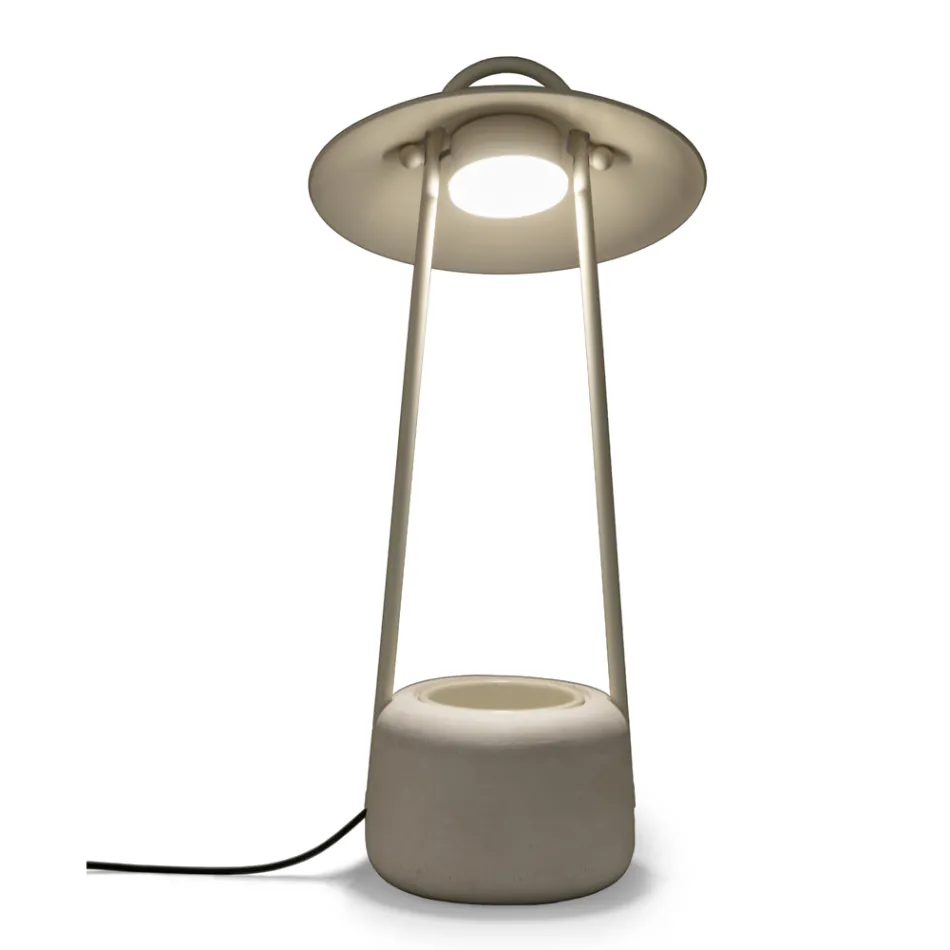 Udendørslampe med plantekasse i ler, aluminium og messing - Cappello Viadurini