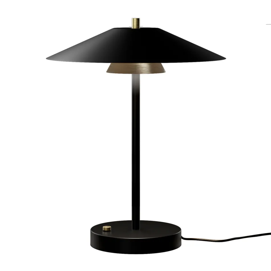 Mira metalbordlampe med forskellige finish, fremstillet i Italien Viadurini