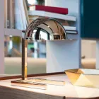 Bordlampe i messing med guld- eller palladiumfinish Made in Italy - Adana Viadurini